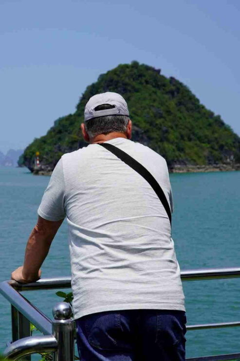 Ha Long Bay 6 Hours Cruise Visit Titop, Sung Sot Cave, Kayak - Good To Know