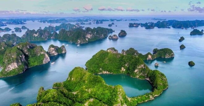 Ha Long Bay 6 Hours Cruise Visit Titop, Sung Sot Cave, Kayak - Key Locations Explored