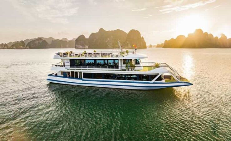 Ha Long Bay Cruise: Kayaking, Sun Set Party & Buffet Lunch - Good To Know