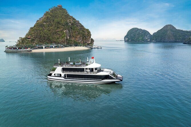 Ha Long Bay Day Cruise in One Day Tour - An In-Depth Look at the Ha Long Bay Day Cruise