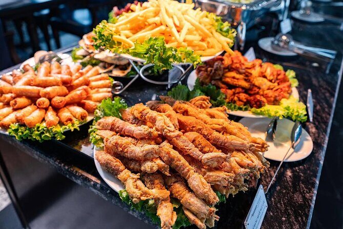 Ha Long Bay Day Cruise- Kayaking & Jacuzzi Pool & Lunch - Transportation & Group Size