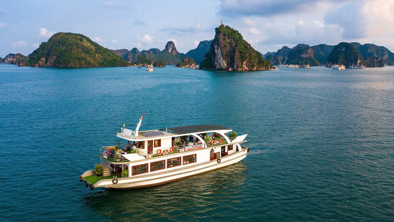 Ha Long Bay Full-Day Small Group Guided Nature Tour - Should you book it?
