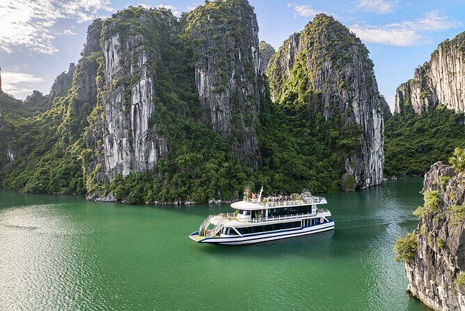 Ha Long Bay Luxury Cruise from Hanoi with Jacuzzi & Local Lunch - Good To Know