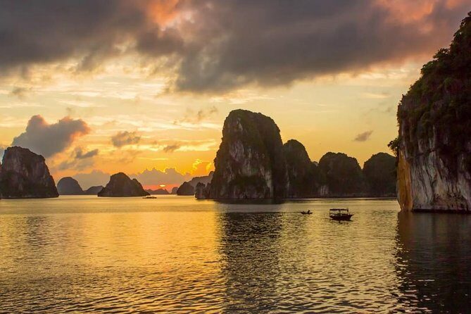 Ha Long Bay Luxury Day Cruise  Jacuzzi, Kayaking, Party & Buffet - Good To Know