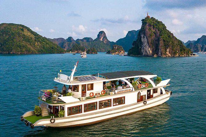 Ha Long Bay Luxury Day Cruise  Jacuzzi, Kayaking, Party & Buffet - Practical Details & Tips