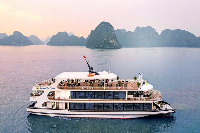 Ha Long Bay Premium Cruise with Jacuzzi, Kayaking & Buffet Lunch - Good To Know  