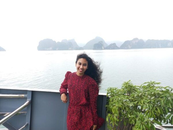 Ha Long: Surprise Cave Full-Day Cruise With Kayak and Beach - Stunning Islets and Cave Exploration