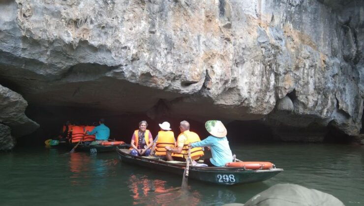 Ha Noi - 3 Days Ninh Binh -Ha Long Bay 5 Star Luxury Cruise - Sightseeing in Ha Noi and Ninh Binh