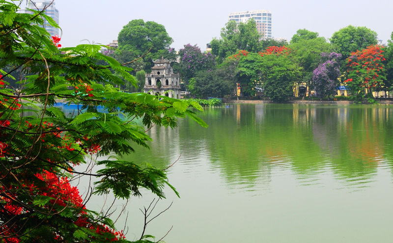 Ha Noi City Tour & Water Puppet Show with Japanese-Speaking Guide - An evening sampler, not a full Hanoi tour