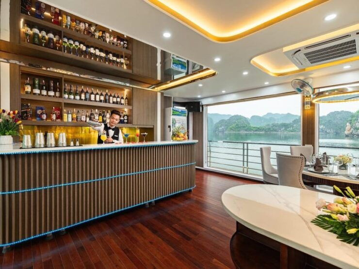 Ha Noi - Ha Long Bay 1 Day/ Luxury Boat/ Buffet Lunch/ Party - Transportation Comfort Options