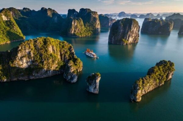 HA NOI: HA LONG- SUNG SOT CAVE- TI TOP ISLAND- LUON CAVE - Important Travel Information