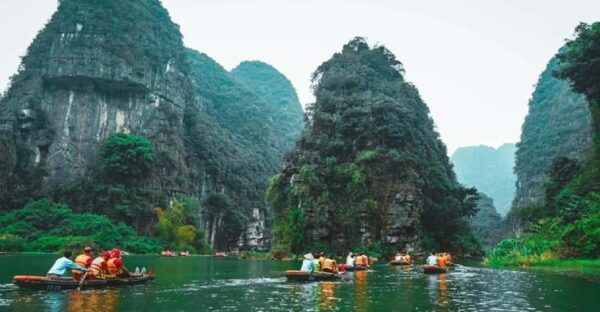 HA NOI: HOA LU - TAM COC - MUA CAVE 1 DAY TRIP BY LIMOUSINE - Frequently Asked Questions