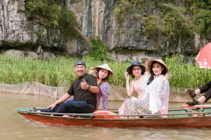 Ha Noi: HOA LU-TAM COC-MUA CAVE ,Buffet Lunch & Cycling - Itinerary Highlights