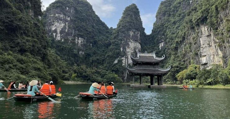 HA NOI: HOA LU - TRANG AN - MUA CAVE DAY TRIP BY LIMOUSINE - Itinerary Highlights