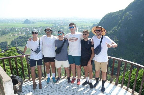 HA NOI: HOA LU - TRANG AN - MUA CAVE DAY TRIP BY LIMOUSINE - What to Expect
