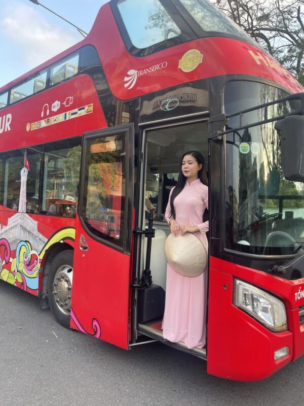 Ha Noi Hop On Hop Off Pass - The route gives you Hanoi in broad strokes