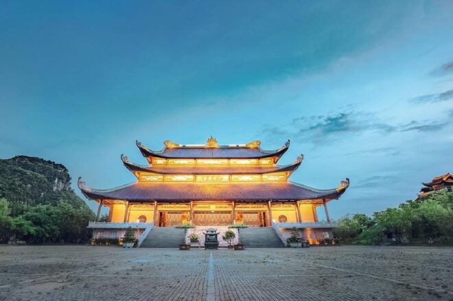 Ha Noi: Ninh Binh 2 Days/ Small Group/ Boat Trip & Kayaking - Cultural Experiences