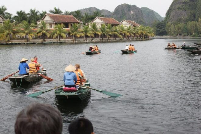 Ha Noi: Ninh Binh / Hoa Lu - Trang An/ Boat Trip & Cycling - Natural Attractions