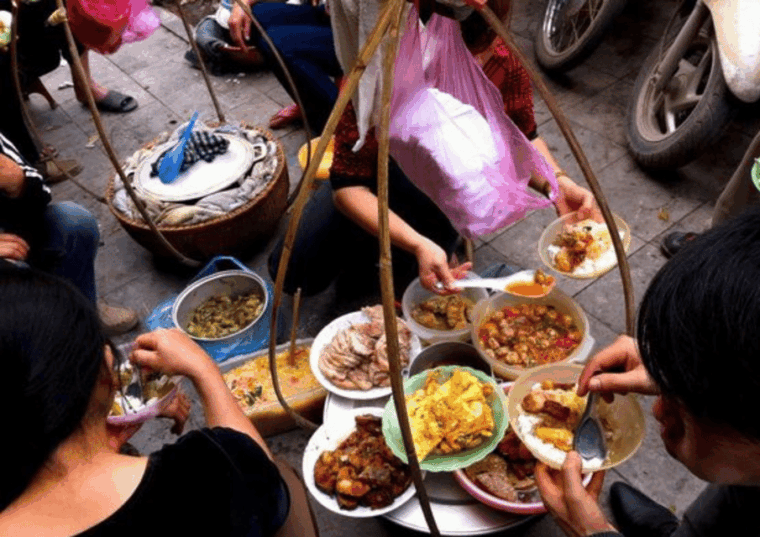 Ha Noi Old Quarter Food Tour With Train Street Experience - The Thrill of the Train Street Experience