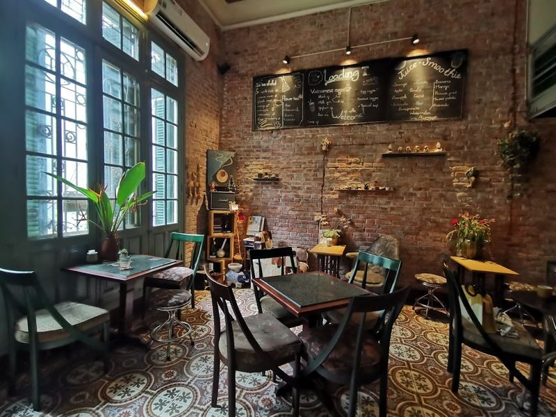 Ha Noi Secret Coffee Half-Day Tour - What guides add to the experience