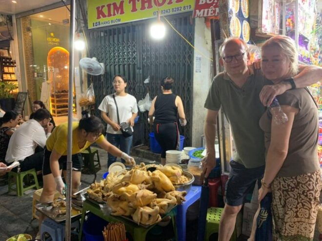 Ha Noi Street Food Tour With Train Street - Taste Local Street Foods
