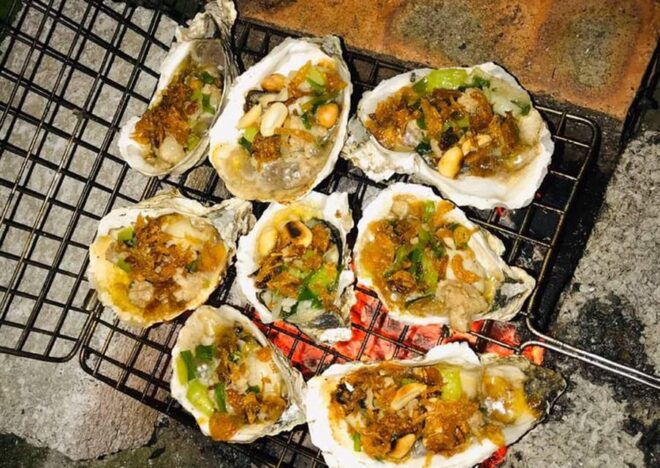 Ha Noi Tasting Street Food Tour and Train Street - Inclusions and Amenities