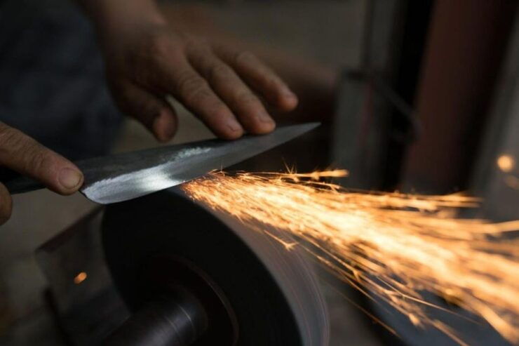 Ha Noi: Traditional Knife Making in Blacksmith Village - The Knife Making Process
