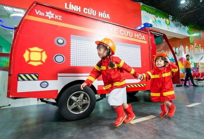 Ha Noi: VinKE and Vinpearl Aquarium Entry Ticket - Exploring Career Options at VinKE