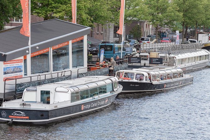Haarlem: 90-minute Beer Tasting Cruise - Food and Drink Options on Board