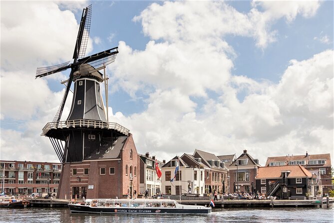 Haarlem: Canal Cruise Spaarne Mill to Mill - End Point and Refund Policy