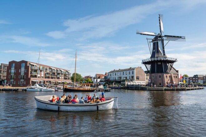 Haarlem: Canal Tour and Windmill De Adriaan Entry Ticket - Highlights and Experience
