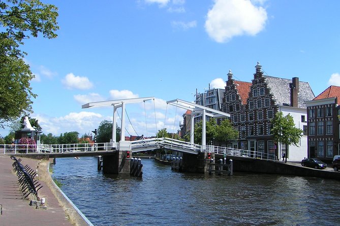 Haarlem Day Trip From Amsterdam With a Local: Private & Personalized - Off the Beaten Path Exploration