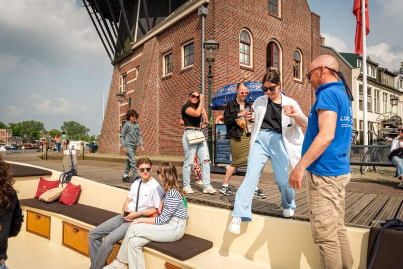 Haarlem: Guided Highlights Canal Cruise on Open Boat - Who Will Appreciate This Tour?