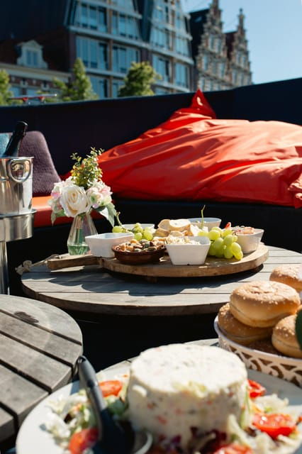 Haarlem: Sightseeing Boat Tour with Snacks and Drinks - The Itinerary Breakdown