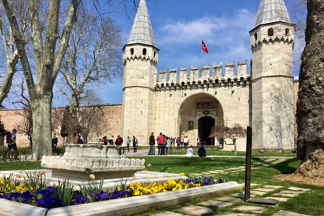 Hagia Sophia and Topkapi Palace Half Day Tour - Tour Overview