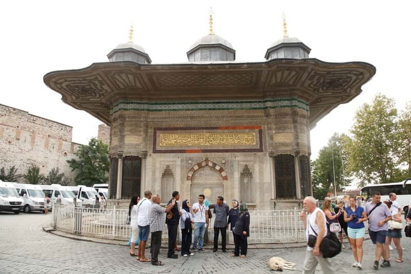 Hagia Sophia & Blue Mosque Half-day Guided, Small Group Tour - The Delight of the Grand Bazaar