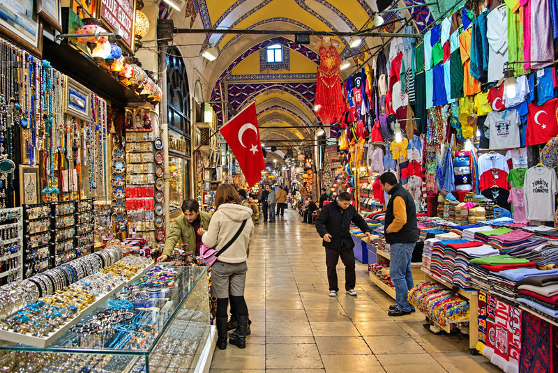 Hagia Sophia, Bosphorus Cruise, Blue Mosque, Balat, Pierre Loti Hill - Guides, transport and the pace of a shared tour