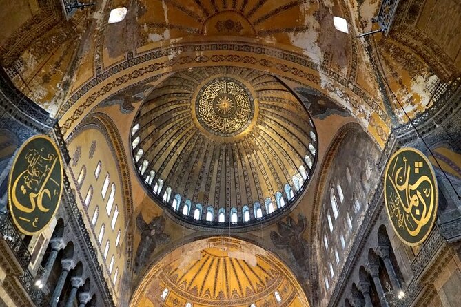 Hagia Sophia Grand Mosque From Outiside Tour in English - Reviews From Viator and Tripadvisor