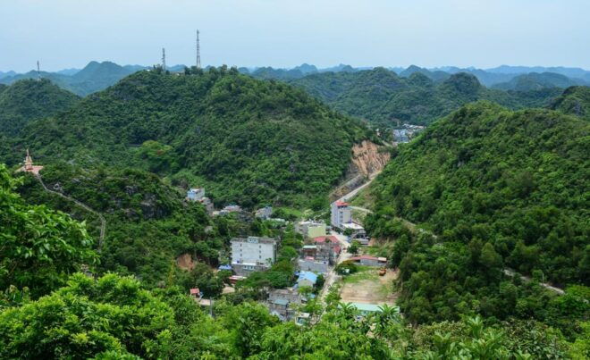 Hai Phong Romance: A Love-Filled Journey - Spiritual Connection at Nghe Le Chan Temple