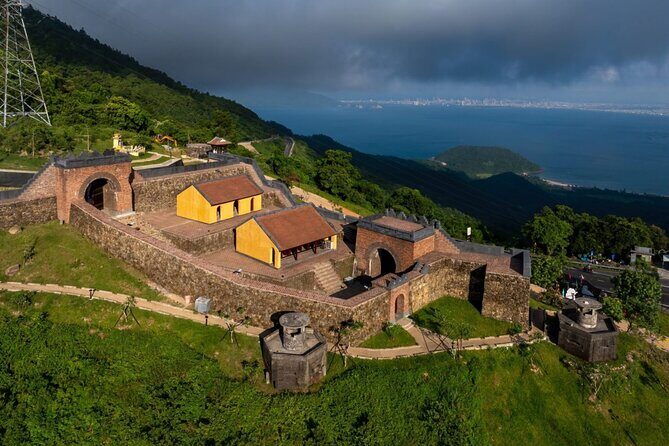 Hai Van Pass Car Tour - FAQ