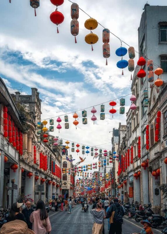 Haikou: 3H Dad Tea Themed Bus & Qilou Old Street Guided Walk - FAQs