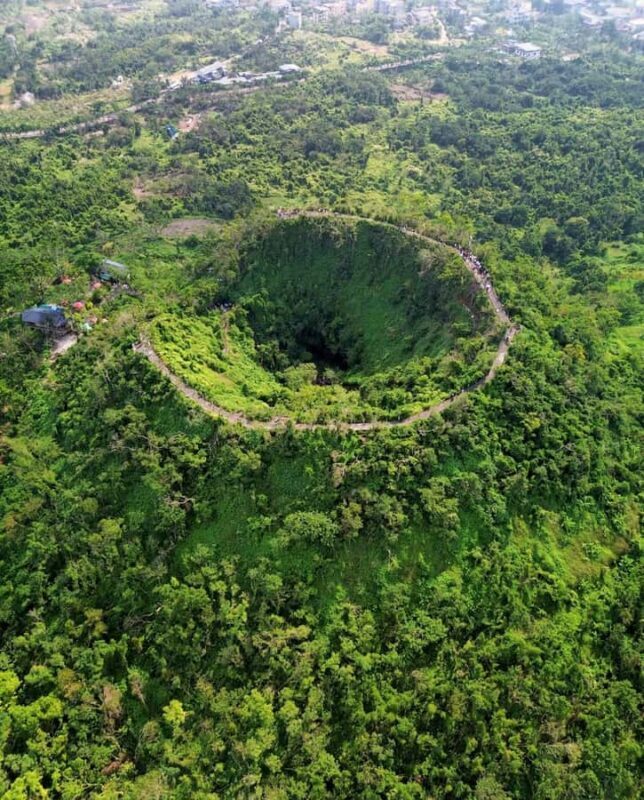 Haikou: 3H Leiqiong Volcanic Geo-Park Tour with Meal - Exploring Leiqiong Volcano Geo-Park