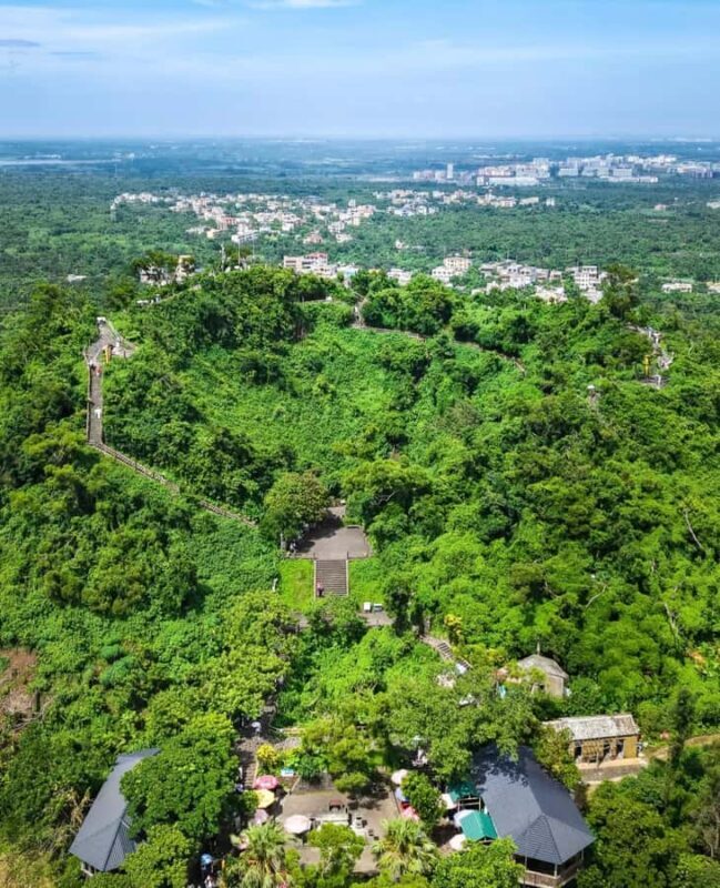 Haikou: 3H Leiqiong Volcanic Geo-Park Tour with Meal - Authentic Experiences and Hidden Gems