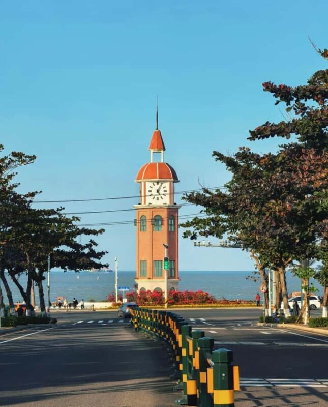 Haikou Local Life: Natural Volcano, Wetlands & Old Markets - The Buzz of Qilou Old Street and Dongmen Market