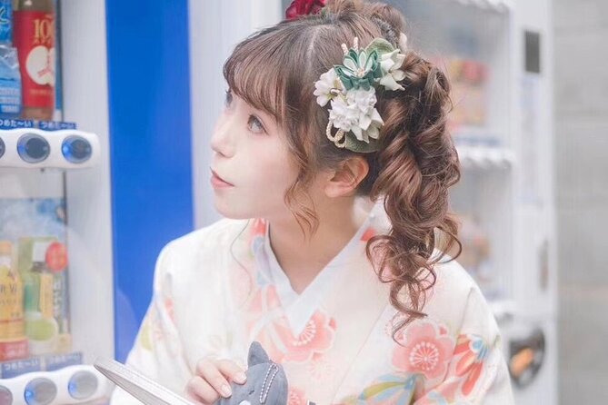 Hakama for an Unforgettable Graduation - Tips for Maintaining and Caring for Hakama