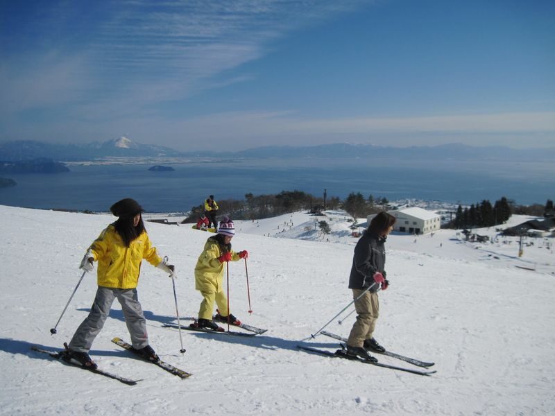 Hakodateyama Ski Resort Day Tour from Kyoto - Making the short resort visit count