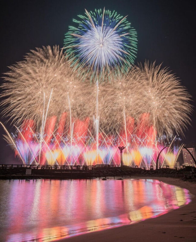 Hakone & Atami Fireworks Day Trip: Mt. Fuji Hakone Shrine & Floating Torii Gate & Lake Ashi Lakeside Stroll & Atami Sun Beach & Atami Fireworks Festival (From Tokyo) - Hakone Shrine: an hour among cedar trees and tradition