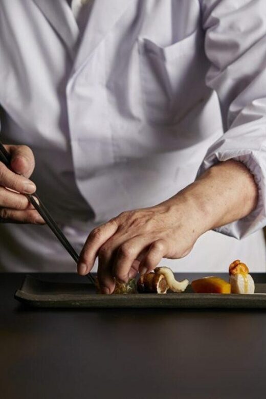 Hakone: Kaiseki Cuisine and Geisha Play in a 260y.o. resto - Exploring the Hakone Kaiseki and Geisha Experience