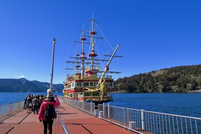 Hakone Pirate Ship, Owakudani Ropeway, Fuji 2nd Station Snow Sledding Day Trip - Owakudani Ropeway