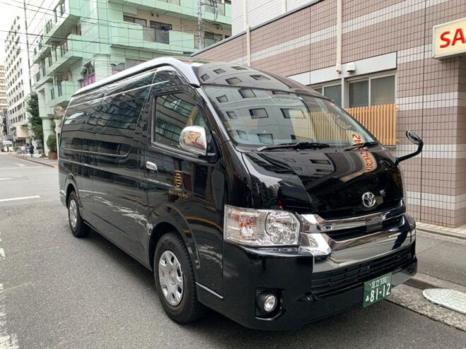 Hakuba: Private Transfer From/To Tokyo/Hnd by Minibus Max 9 - Select Participants and Date